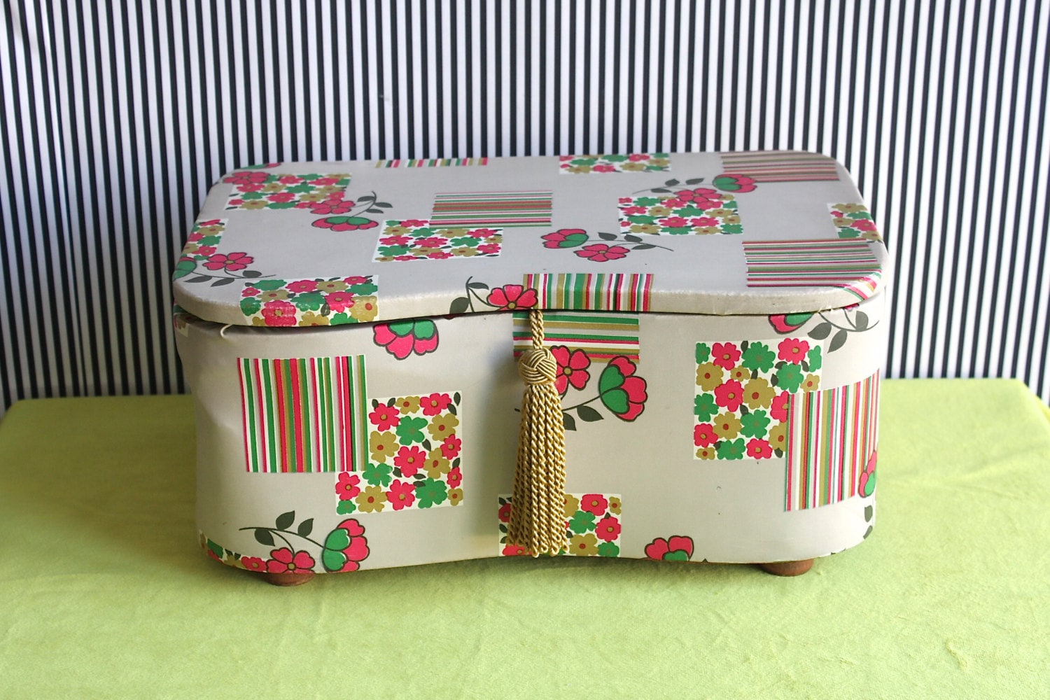 Vintage Fifties Upholstered Jewel Box or Sewing Kit box Haute Juice