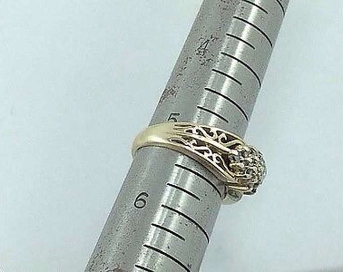 Ladies Vintage Solid 10k gold engagement ring.Diamond and gold ring.Diamond Wedding Rings. Diamond Estate rings.