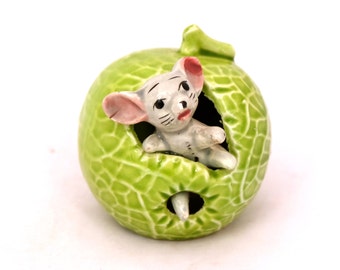Retro Mouse In A Cabbage, China Mouse Figurine, Made In Japan, Vintage Napcoware, Cabbage Ornament, Vintage Mouse In A Lettuce, Kitsch Mouse