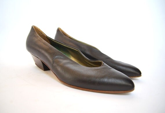brown flat pumps