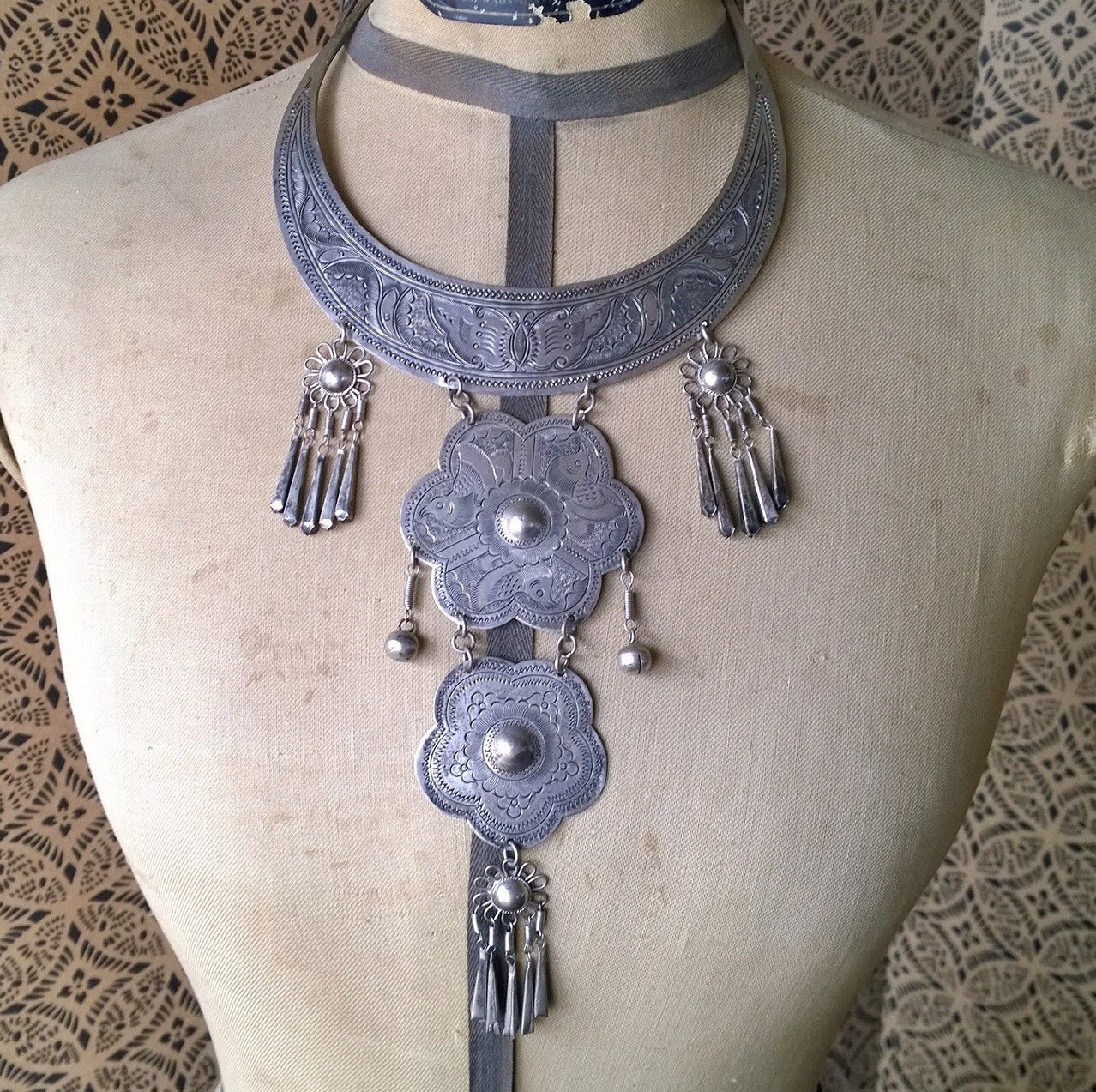 Hmong Hill Tribe Engraved Silver Necklace Beautiful Authentic