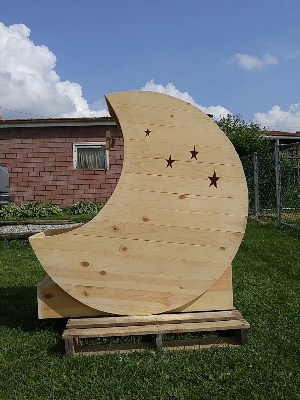 Moon Cradle Woodworking Plans now as a pdf file download