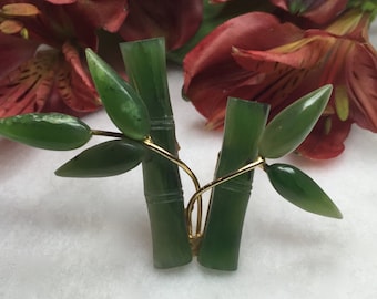 Chinese carved jade bamboo brooch pin 1950's ................https://www.etsy.com/shop/CoCoBlueTreasures