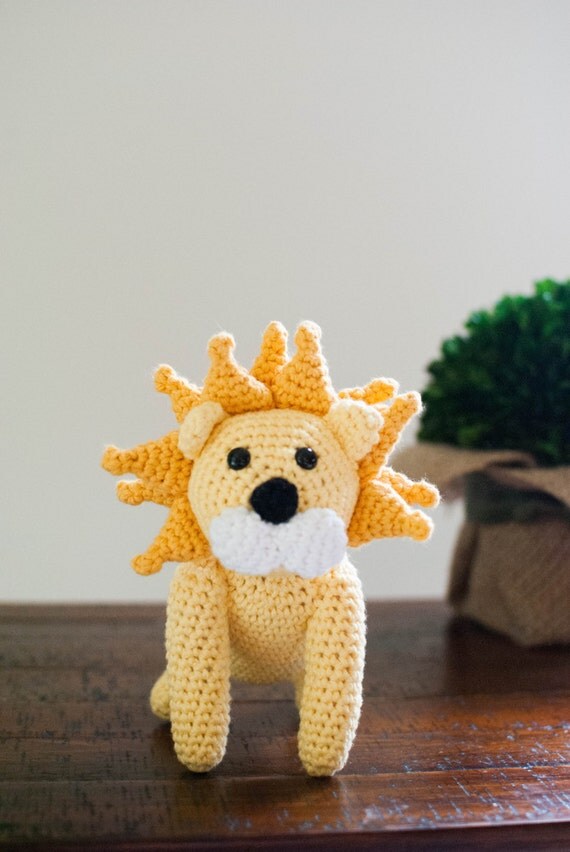 Amigurumi Lion: handmade crochet lion toy