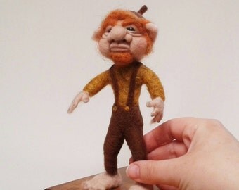 Needle Felted Brownie, Pixie, Elf, Acorn People. Wee Forest Folk Figure. OOAK Fairy Folk Art Doll.