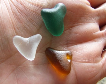 Three little hearts, in a genuine sea glass, golden yellow, teal and white. Collectibles. Element for art creations. SG00106