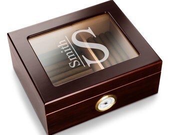 Groomsmen Gifts - Personalized Glass Top Humidor - Engraved Mahogany Humidor - Monogrammed Humidor - Gifts for Him - RO154
