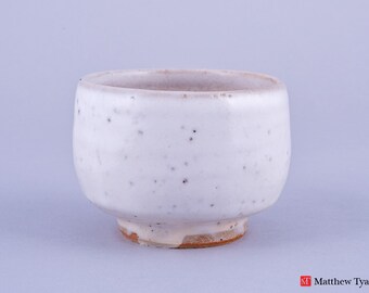 Chawan Tea Bowl with Snow Glaze Decoration - Stoneware Pottery