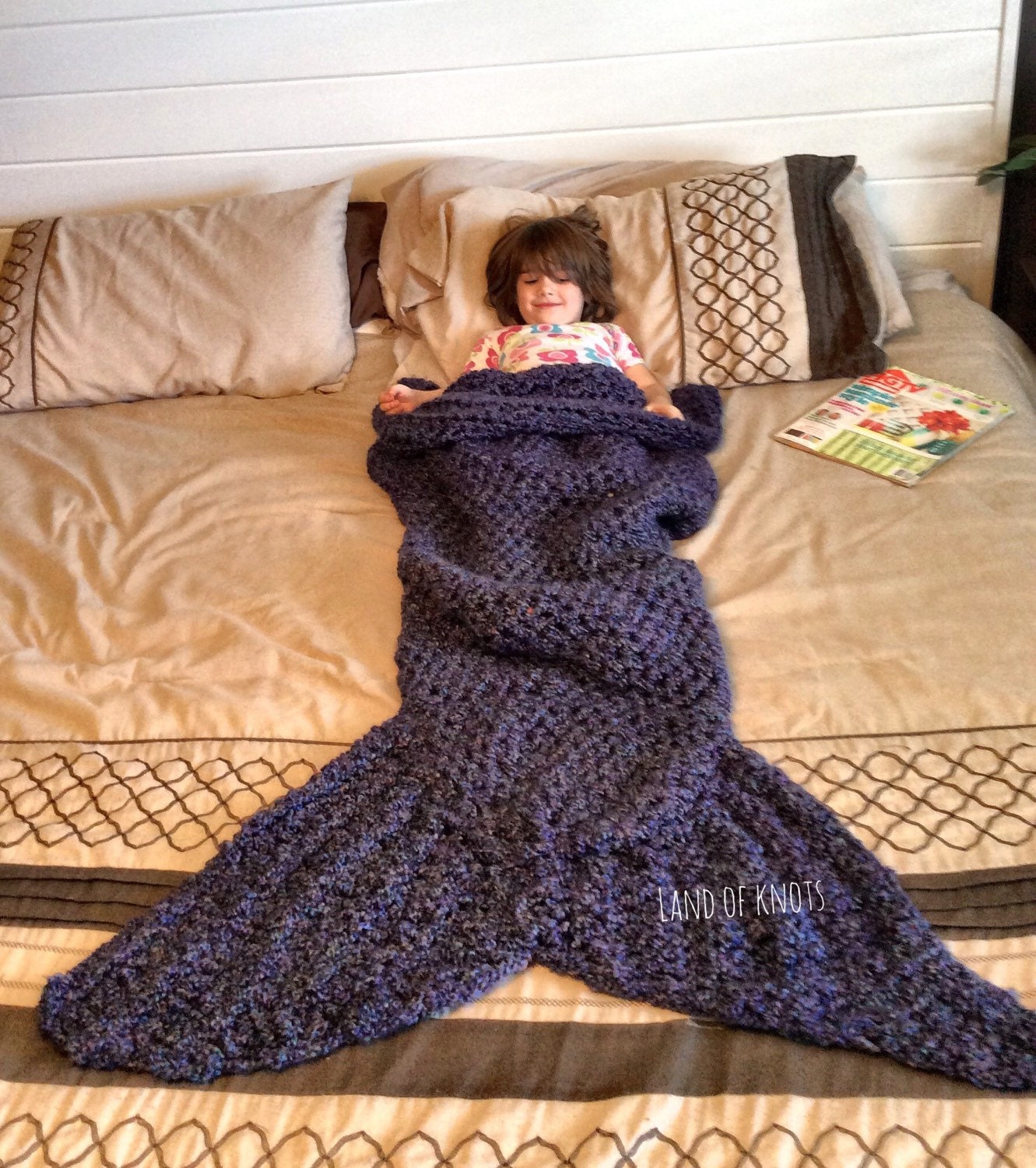 Arm Knit Mermaid blanket Free Pattern | SimplyMaggie.com