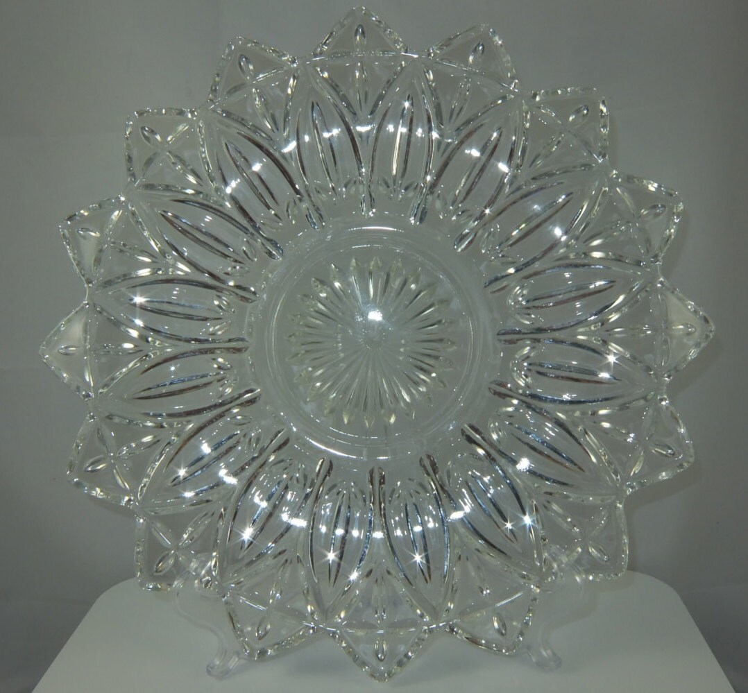 Vintage Large Federal Glass Petal Pattern Plate Serving Plate