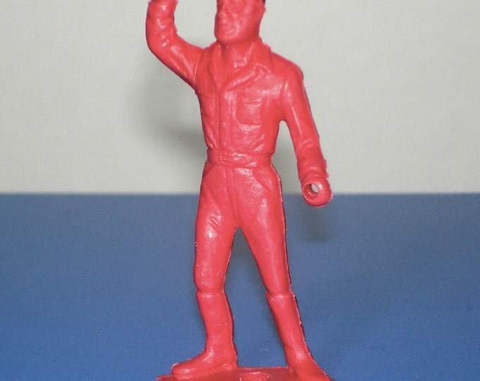 Vintage Plastic Red Army Man MPC Ring Hands Action Figure