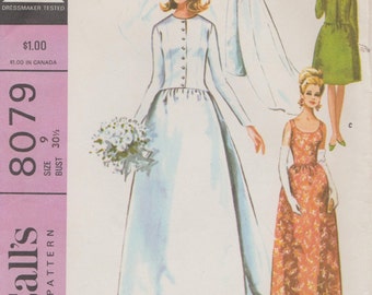 Vintage 60s Sewing Pattern / McCalls 8079 / Bridal Gown / Wedding Dress / Size 9