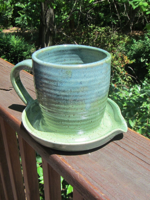 can you microwave glazed pottery