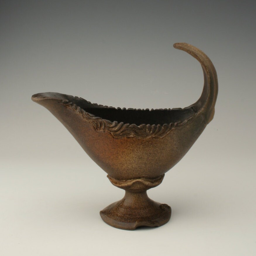 Ceramic gravy boat rustic ceramic sauce boat with handle