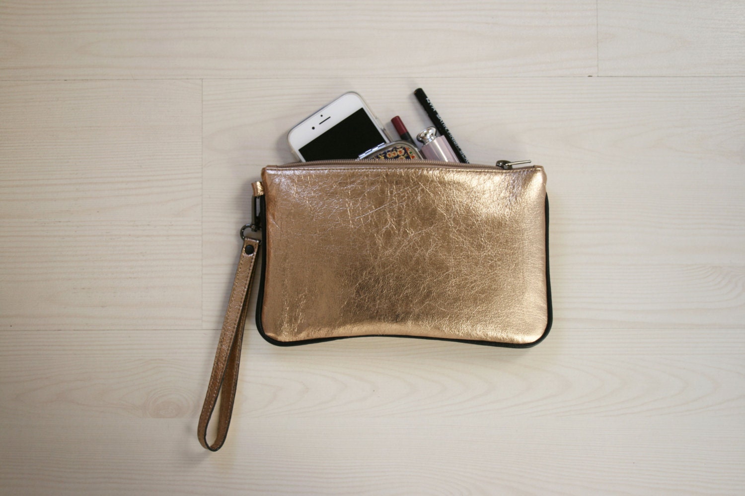 gold wristlet clutch