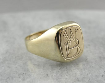 Classic "WB" Monogramed Signet Ring K3HTKY-P