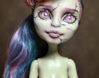 Commission a Monster High Repaint- Please read description September Slots