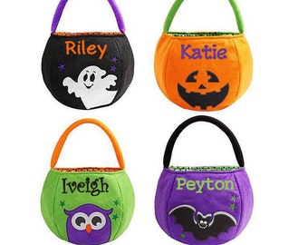 Halloween Bucket, Kids Halloween, Monogrammed Halloween Bucket, Personalized Halloween Bucket, Trick or Treat, Halloween bag, Halloween Pail