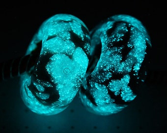 Glow in the Dark Lampwork glass bead. European Charm bead. Silver cored bead. Large hole beads, Fits Pandora. Handmade Lampwork glows bead