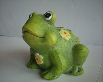 Little Ceramic Frog For Decoration,Ceramic Frog Garden Sculpture,Frog for Home or Garden Decoration,Outdoor Decor, Garden Sculpture