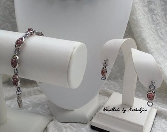 Set: bracelet, necklace and earrings