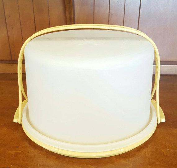 Tupperware Cake Carrier with Carrying Handle