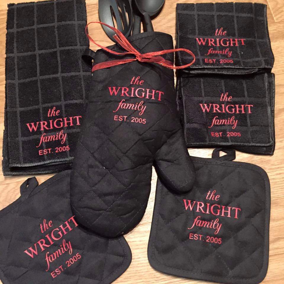 Personalized Pot Holder Oven Mitts Kitchen by OneSoulApparelGifts