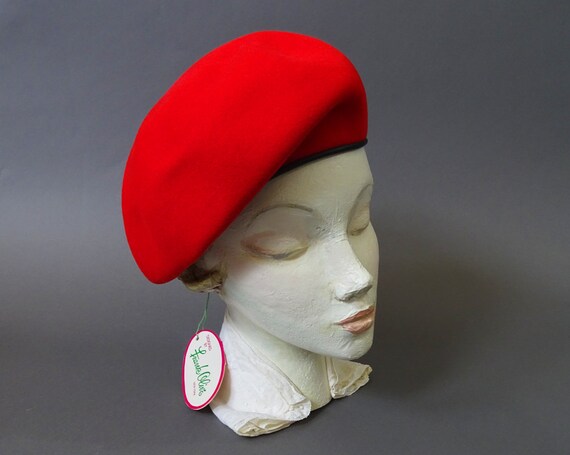 70s New The Artist Beret 1970s Vintage Red Hat Deadstock