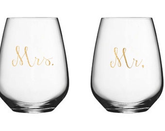 Set of (2) Vinyl Stemless Wine Glasses, Newlywed Gifts, Wedding Glasses, Personalized Stemless Wine Glass, Stemless Wine Glass