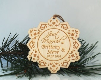 Personalized Christmas ornament, Just married ornament, Wedding ornament, Christmas tree ornament, Mr and Mrs ornament, Wedding ornament
