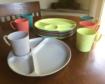 Mid century Gothamware 12 piece set of divided plates and cups