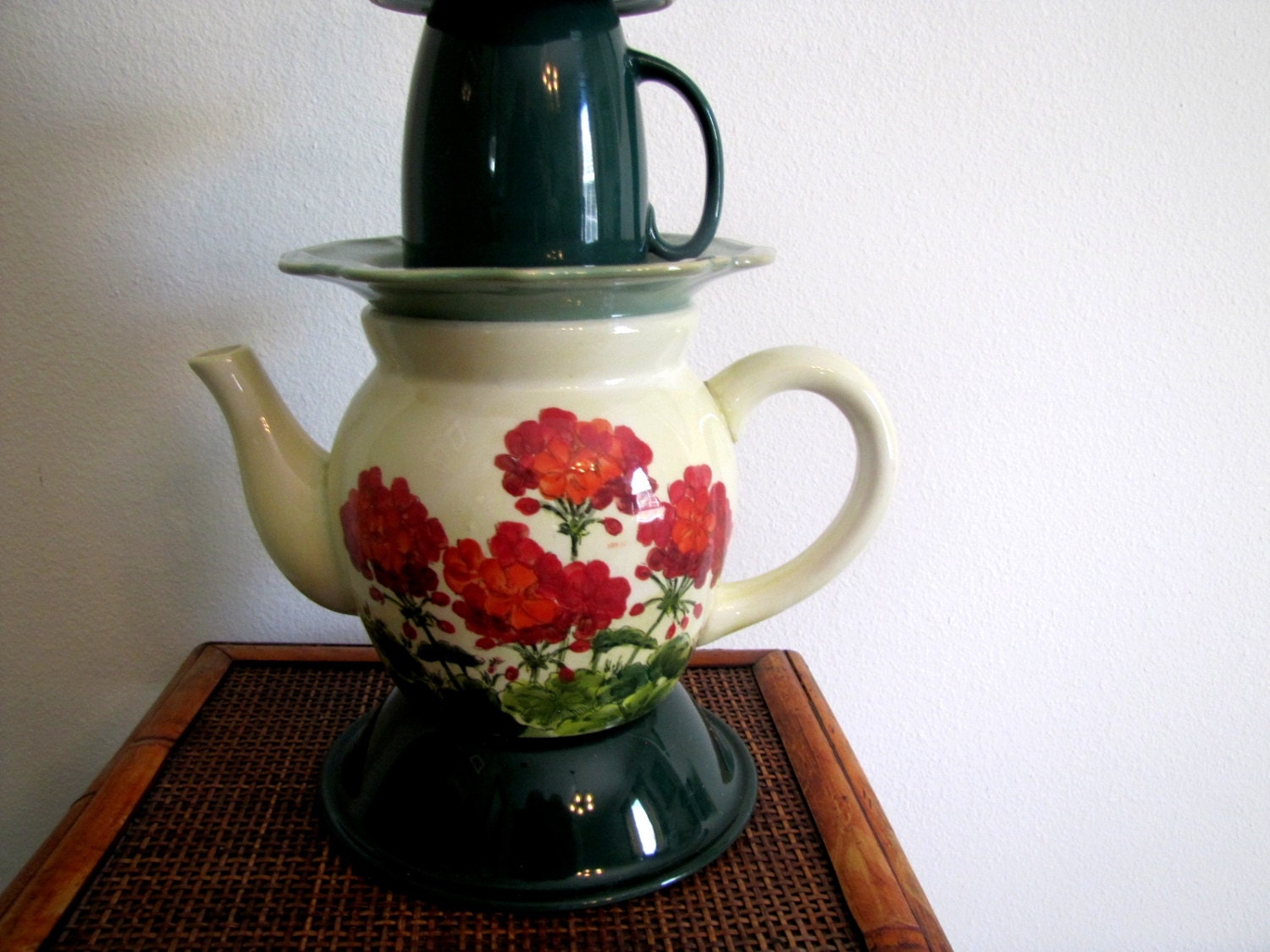Vintage Teapot Lamp Teacup Lamp Green Lamp on Sale Red and