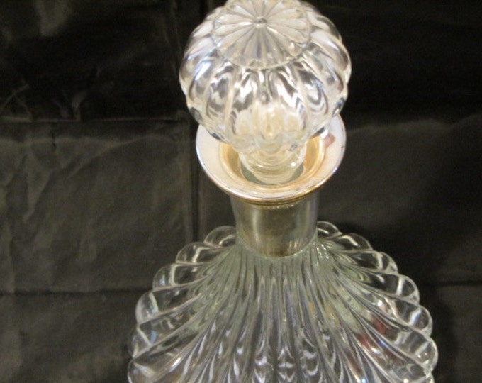 Vintage Clear Glass Designer Decanter, Glass Bottle, Barware, Home Accent Bottle