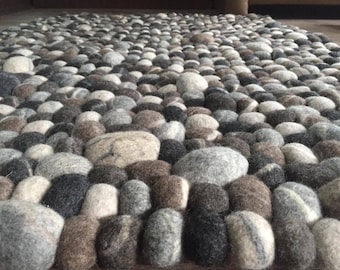 Pebble rug,stone felt ball, Rectangular rug,natural felt ball rugs, rectangle felt ball rug, handmade in Nepal,free delivery