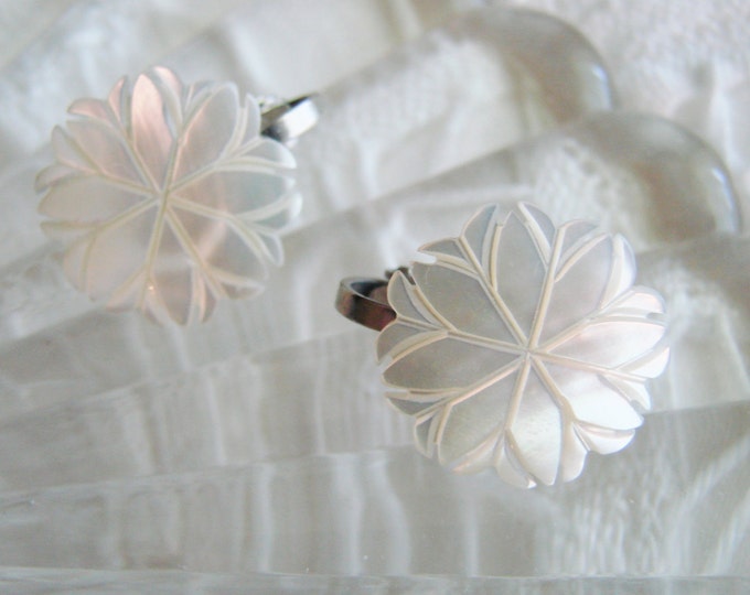 Mother of Pearl Hand Carved Earrings / Mid Century / Vintage MOP / Wedding Bridal / Jewelry / Jewellery