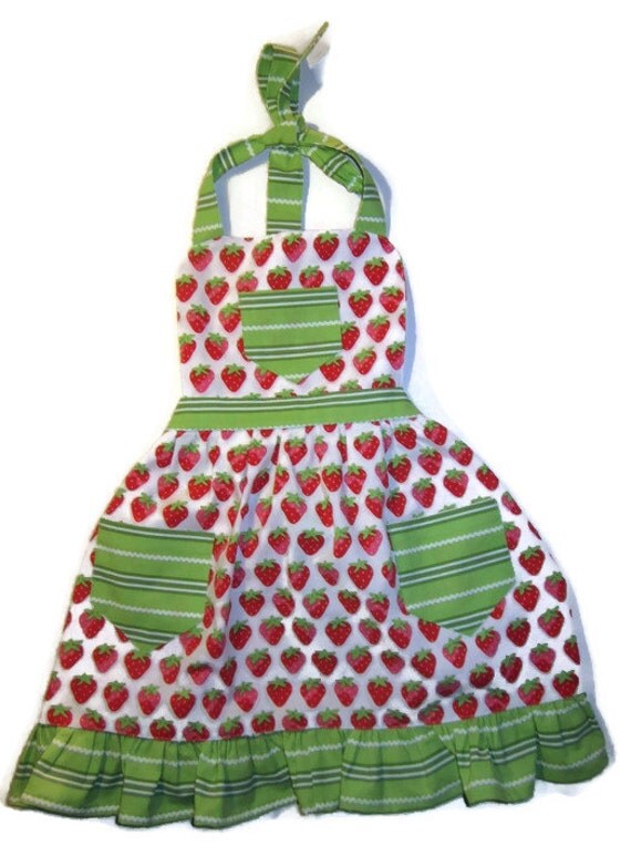 Strawberry Apron Retro Style Apron Children's by KelleenKreations