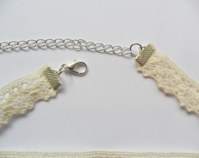 Beige Scalloped Lace Choker necklace with a width of 5/8" (pick your neck size) Ribbon Choker Necklace