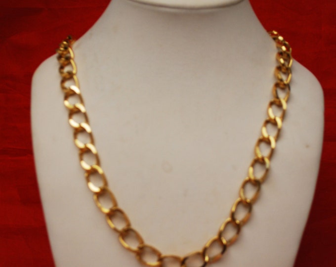 Vintage Chunky Gold Chain necklace Mid century 30 inches