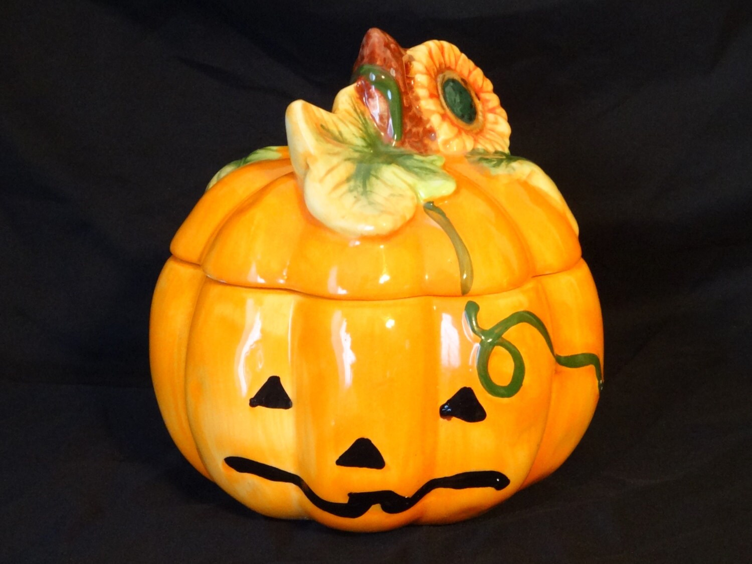 Vintage Ceramic Halloween Pumpkin Jackolantern Candy Dish