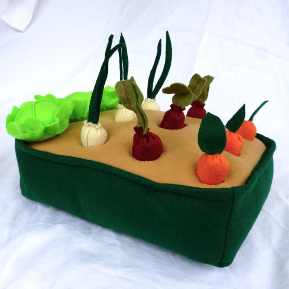 Felt Vegetable Garden Play Set Felt Garden by FranconiaRidgeStudio