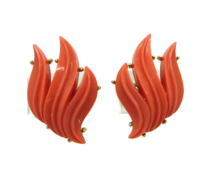 Vintage Trifari Orange Coral Leaf Clip-on Earrings