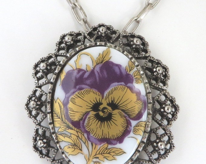 Pansy Pendant Brooch, Vintage Purple Gold Flower Filigree Framed Pendant-Brooch, Silver Tone Necklace