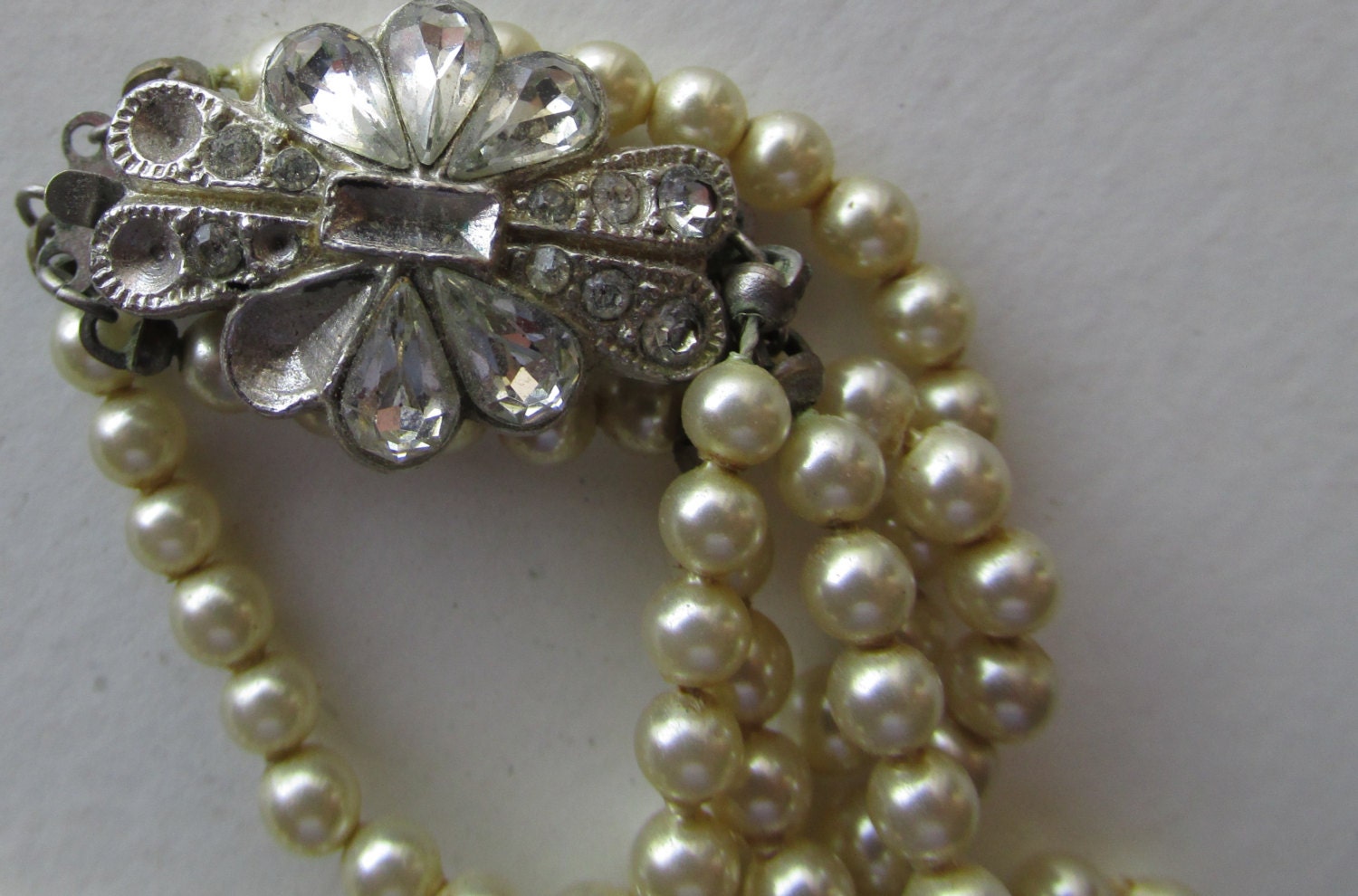 Vintage MARVELLA 3 Strand Pearl Necklace by CraftyRedesigns