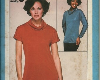 Simplicity 8239 Misses "Jiffy" Knit Pullover Top Size 10-12 C1977