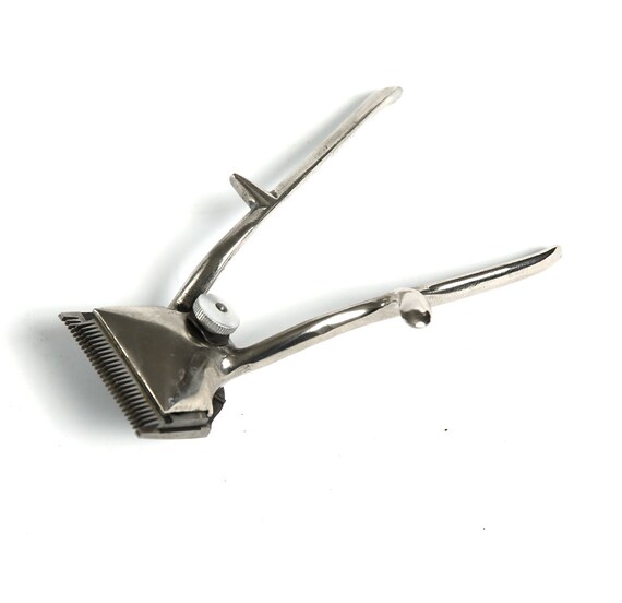 Vintage hand operated hair clipper Trimmer by mmvintagestore