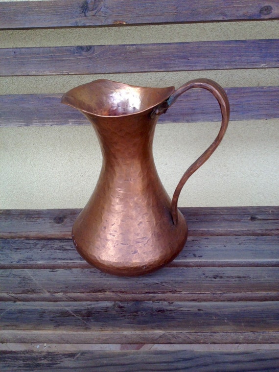 Large Vintage Hammered Copper Pitcher Vase Primitive Ewer 3491