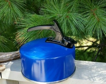 Whistling Mirro Blue Tea Kettle 2 1/2 Quarts