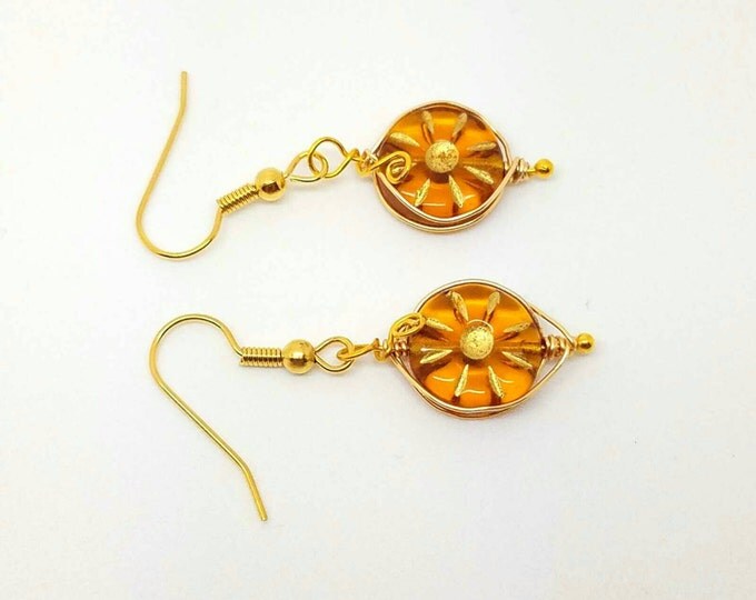 Honey orange gold earrings, orange wire wrapping earrings, Light Topaz Amber earrings, Flower Coin honey earrings, daysi orange earrings