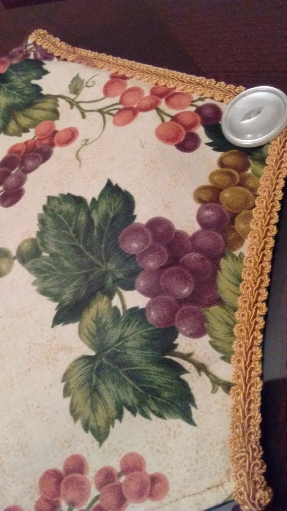 Table Runner Wine Motif Grapes 12x54