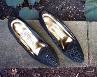 Black Suede Pumps, Formal Wear Shoes, Womens/Girls Low Heels, Size 7M, Black Suede/Bead Toe Shoes, Wedding Shoes, Cocktail Party, Prom Shoes